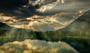 Fizikai hely-e a mennyország, és ott lakik-e az Isten?