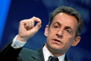 "Ő a legfontosabb személy az emberiség történetében": amikor Nicolas Sarkozy Jézust akarja látni asztalánál 3 “Ő a legfontosabb személy az emberiség történetében”: amikor Nicolas Sarkozy Jézust akarja látni asztalánál