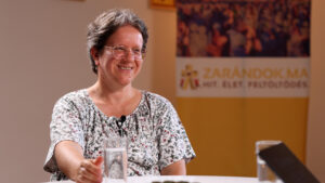 Török Bernadett a Zarándok podcastben: "Erdélyben van dolgom" – váratlan hivatás és utazás a hitben 10 Török Bernadett a Zarándok podcastben: “Erdélyben van dolgom” – váratlan hivatás és utazás a hitben