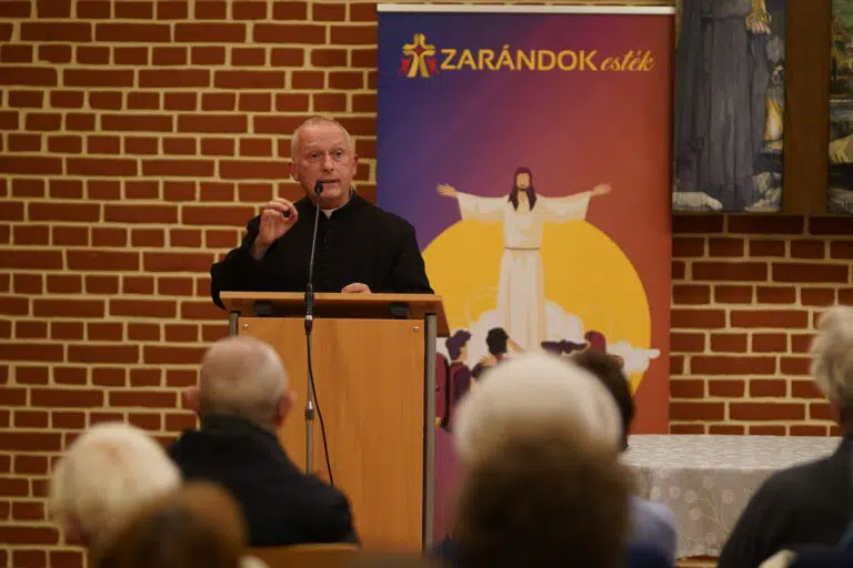 Ha közel jön a menny, közel jön a pokol is – Zarándok Est Maksó Péter atyával 12 Ha közel jön a menny, közel jön a pokol is – Zarándok Est Maksó Péter atyával