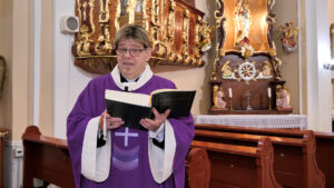 Adventi ráhangoló: Eszköztelenség és lehetőség 2 Adventi ráhangoló: Eszköztelenség és lehetőség