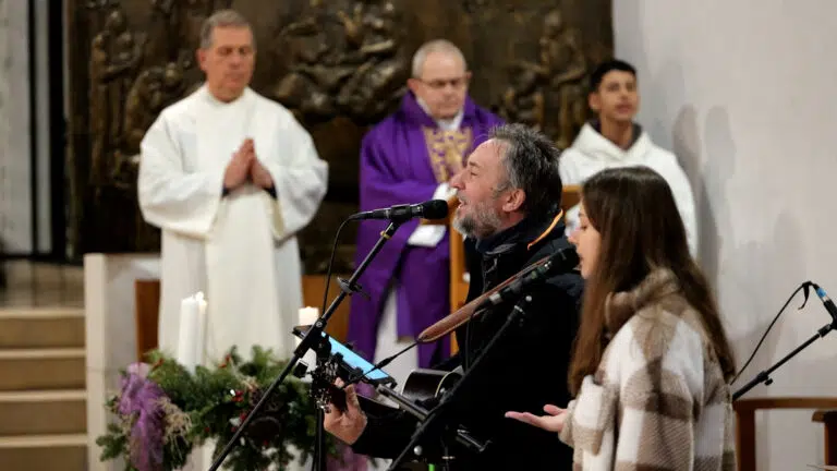 Adventi találkozás Krisztussal és önmagunkkal – beszámoló a decemberi Zarándok Estről