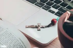 Mit kell tudniuk a keresztényeknek a jelenkor meghatározó fejleményeiről