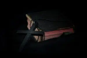 Exorcisták: 9 gyakorlat, melyet az ördöggel való harc során kerülni kell 2 Exorcisták: 9 gyakorlat, melyet az ördöggel való harc során kerülni kell