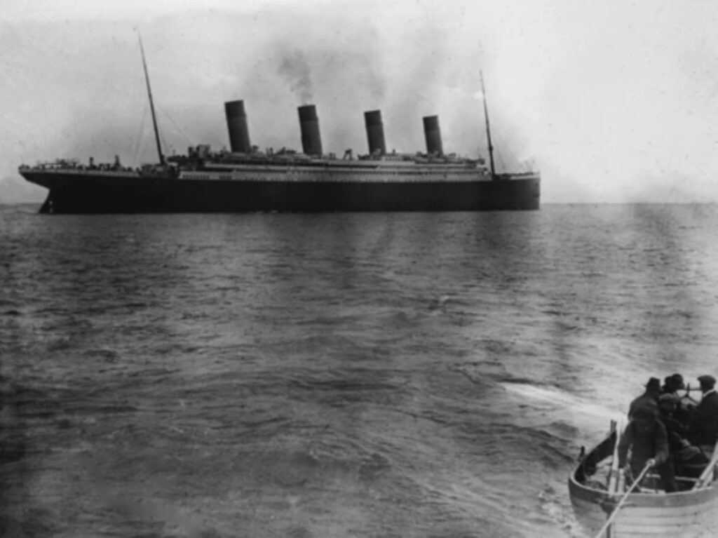 A jezsuita pap, aki az utolsó fotókat készítette a Titanicról 2 titanic last Custom