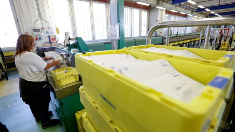 Ferenc pápa szó szerint „tonnaszámra” kapja a leveleket 5 Ferenc pápa szó szerint „tonnaszámra” kapja a leveleket