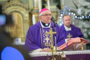 Szelfi-kereszténység vagy valódi kapcsolat Istennel? – Varga László püspök a gyónásról - VIDEÓ 7 Szelfi-kereszténység vagy valódi kapcsolat Istennel? – Varga László püspök a gyónásról – VIDEÓ