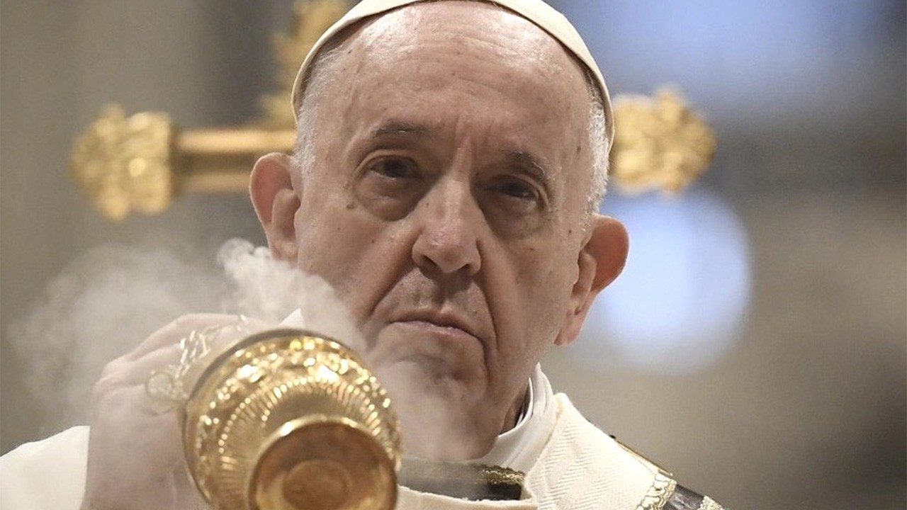 Hétfőn este helyezik koporsóba Ferenc pápát, szerdától róhatják le előtte kegyeletüket a hívek a Szent Péter-bazilikában 1 491842208 1238525404948232 5914782814145351898 n