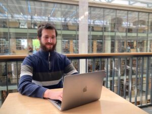 PapIma app – digitálisan szervezett imaháttér a papokért – interjú Vörös László programtervező informatikussal