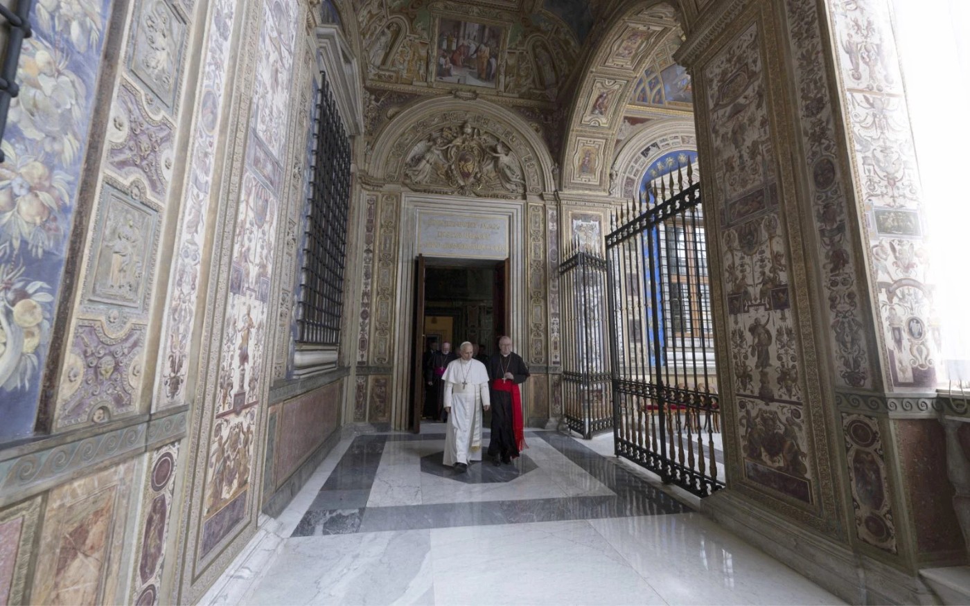 papa leon xiv vatican media getty 150525 1747356422 Custom