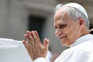 Leó pápa katekézise: Jézus a mi „emberünk”, aki meggyógyít minket