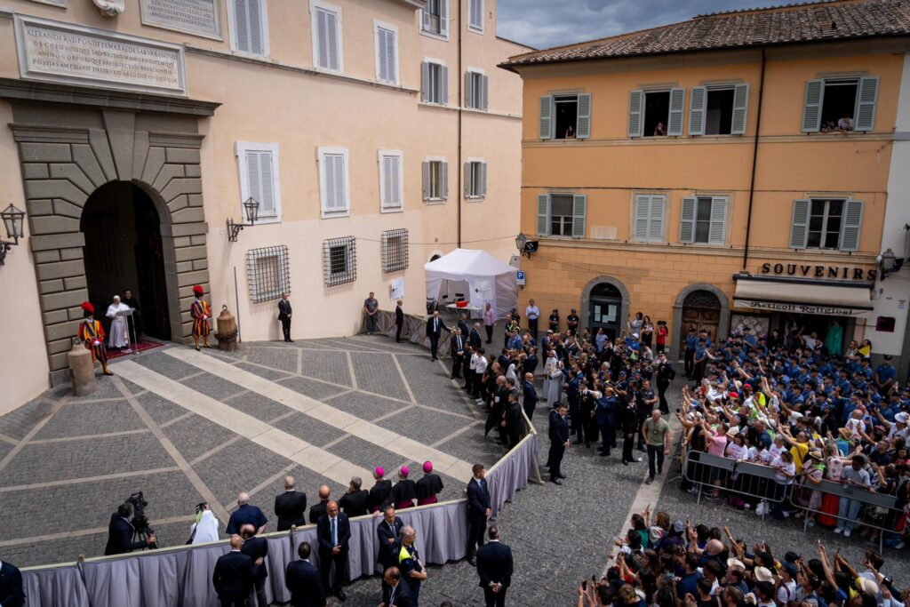 Jézus az igazi szeretet kinyilatkoztatása Isten és az ember felé – Leó pápa Úrangyala imája 2 518293949 1324812716319493 7149082519658552130 n