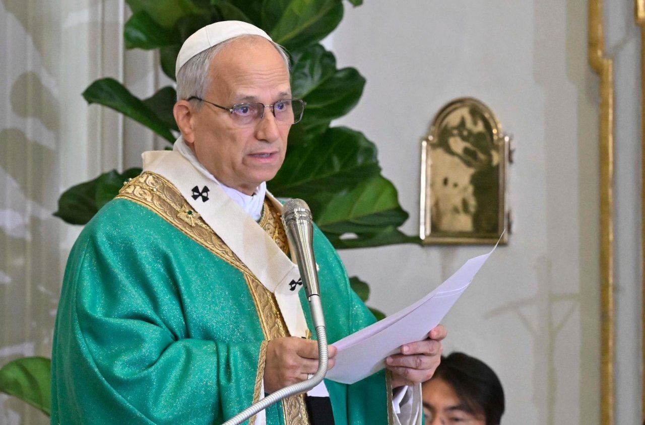 XIV. Leo papa Castel Gondolfoban