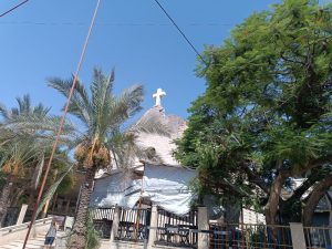 Izraeli tankcsapás a gázai katolikus templom ellen – három halott, több sebesült