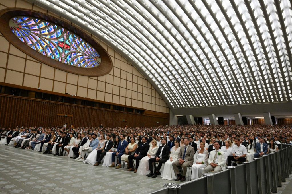 Leó pápa katekézise: Jézus végtelen szeretetével elébe megy a megbocsátásnak 2 537505380 1348444360623002 5859788031184002423 n