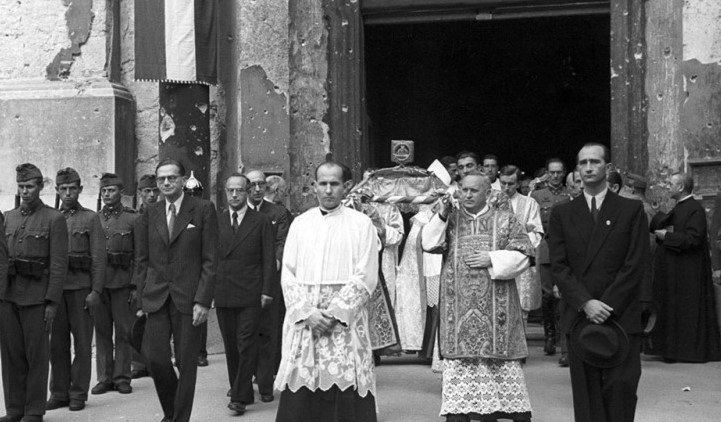 Amikor a Szent Jobb hazatért 7 Amikor a Szent Jobb hazatért