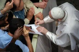 Miért írnak a pápák (gyakran) „PP”-t az aláírásuk után? 10 Miért írnak a pápák (gyakran) „PP”-t az aláírásuk után?