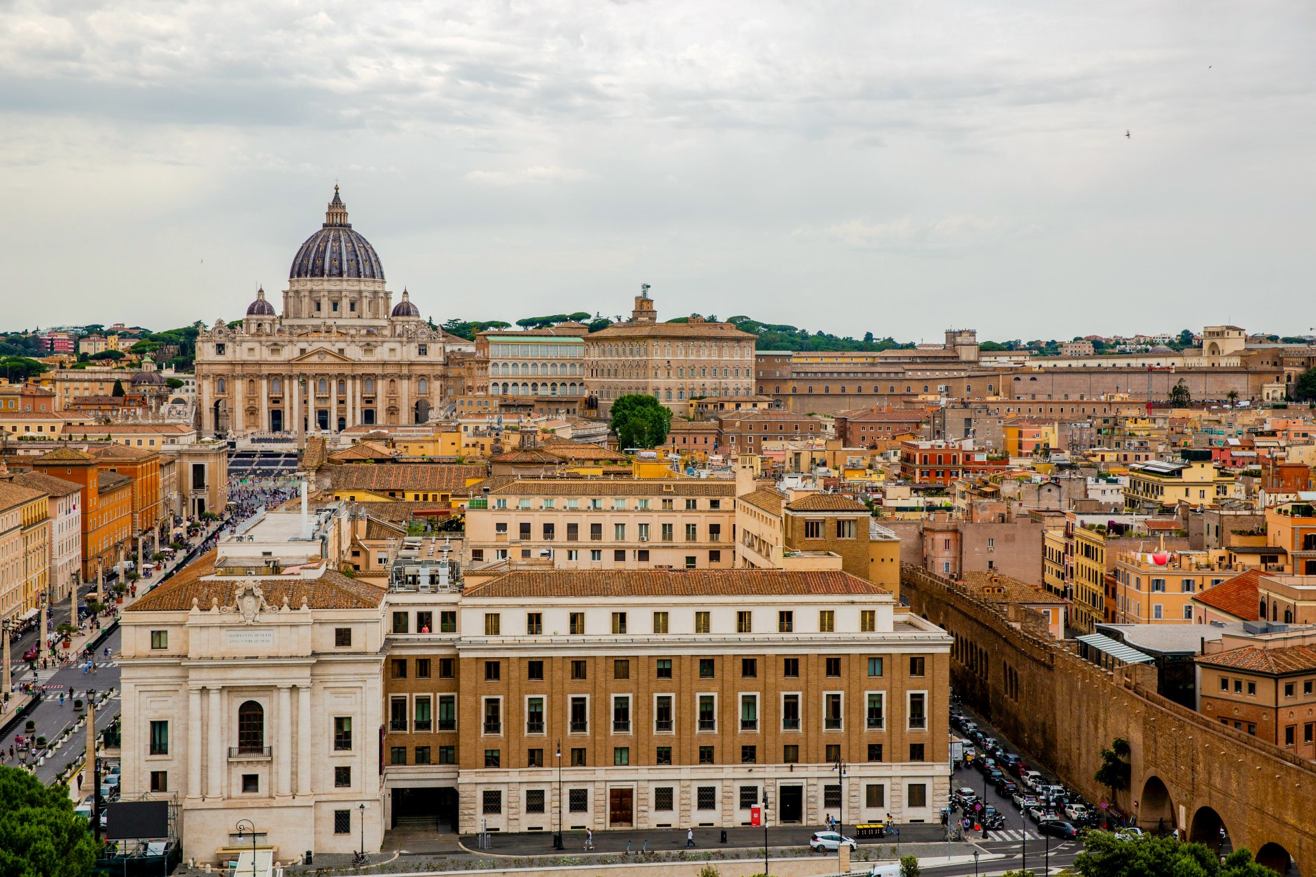 Szeretne a Vatikánban dolgozni? Segíthet egy weboldal 1 pexels willm 33338661 2 Custom