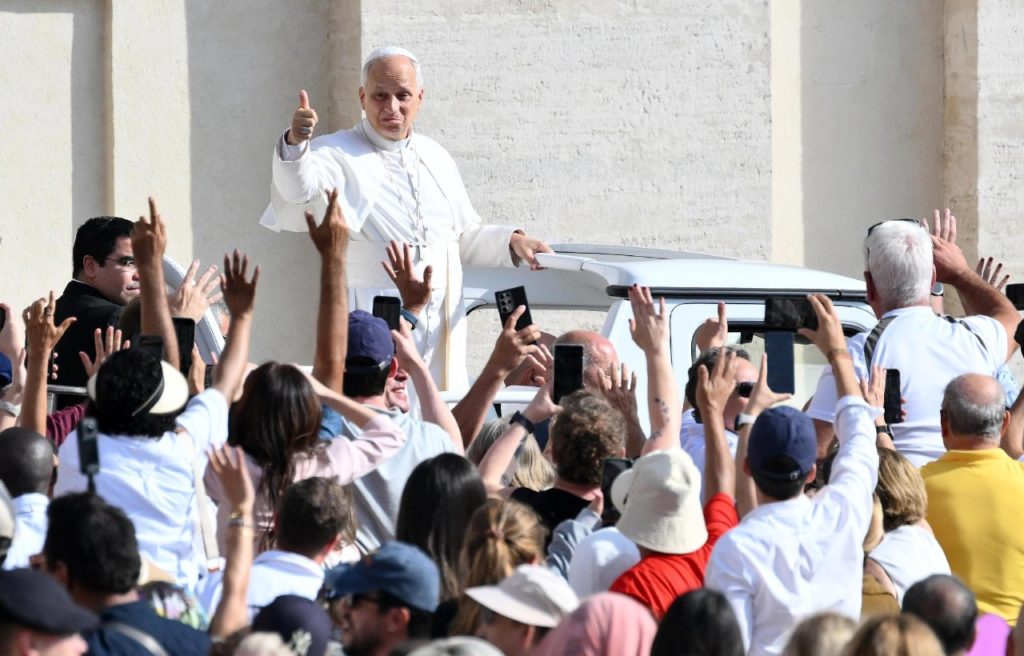 Leó pápa katekézise: Nagyszombaton a sírjában fekvő Jézus a megváltás szunnyadó csirája 3 548214680 1374007118066726 4675149688371036186 n