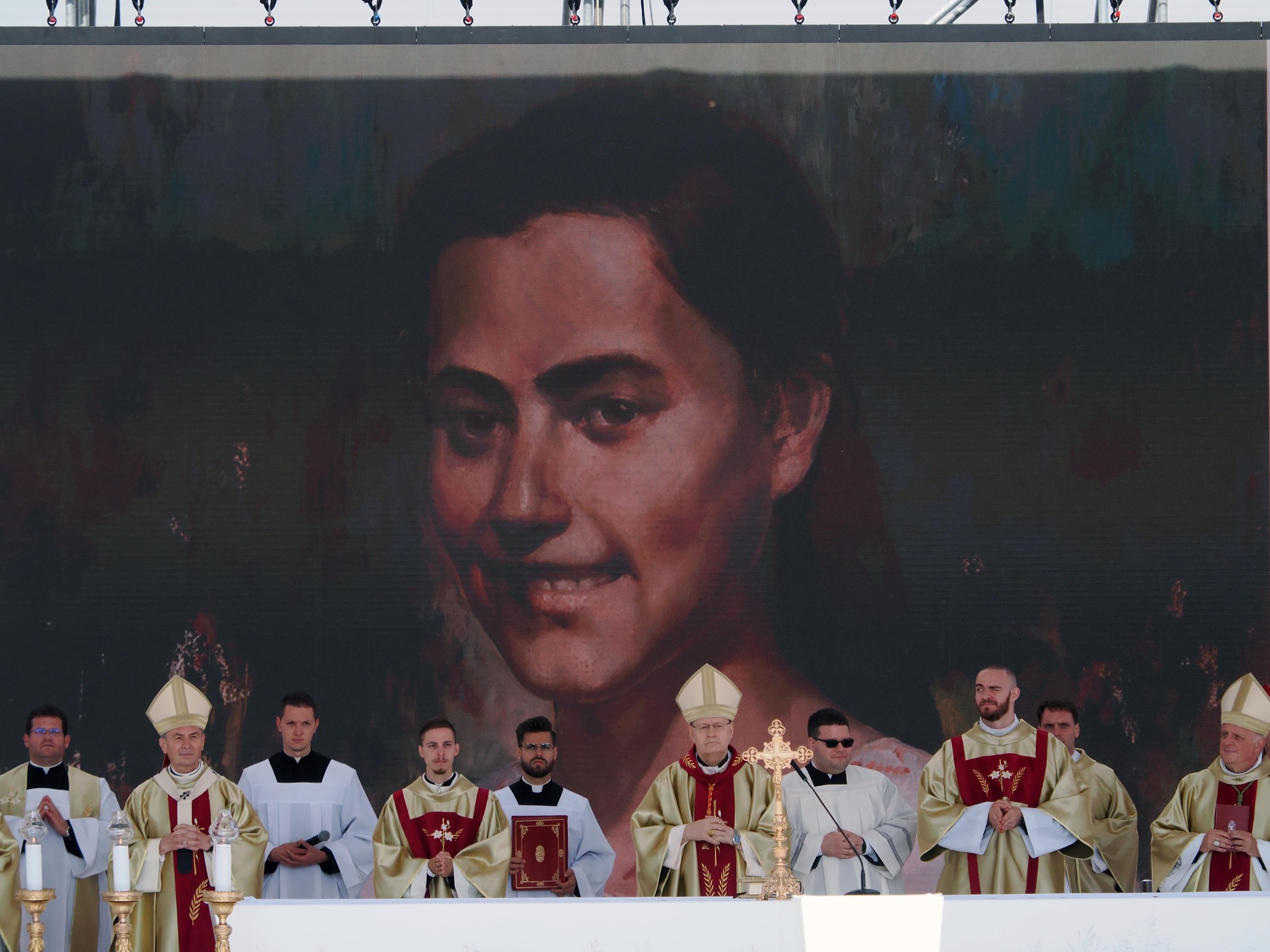 „A tisztaság vértanúja” – boldoggá avatták Bódi Mária Magdolnát Veszprémben 1 Bodi Maria Magdolna boldogga avatasa 2025.09 2