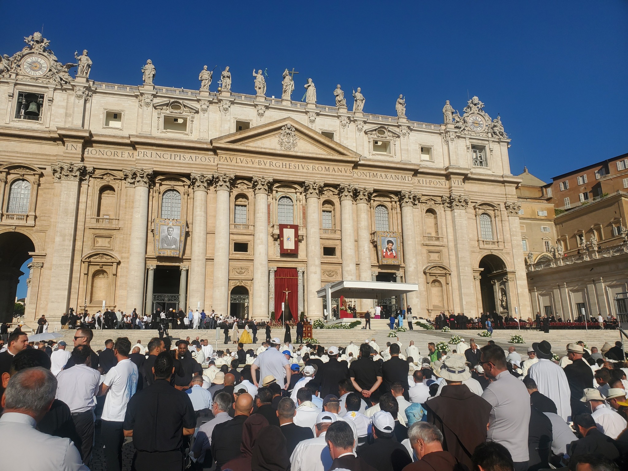 „Felfelé” – Szentté avatták Carlo Acutist és Pier Giorgio Frassatit 1 Carlo Acutis es Pier Giorgio Frassati szentte avatasa 2025.09.07 Foto Fada Drogba