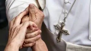 Bemutatták XIV. Leó pápa Dilexi te – k. buzdítását: semmi nem választhatja el a hitet a szegények iránti szeretetről