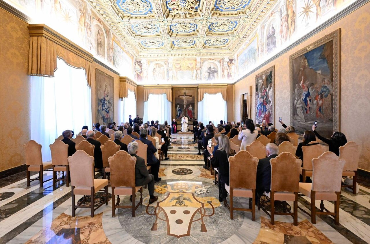 Leó pápa: a mesterséges intelligencia nem pótolja az orvost, fontos a beteggel való kapcsolat 1 558905071 1389715259829245 3670665629201178031 n