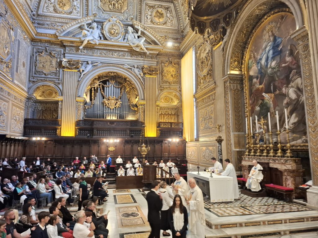 Erdő Péter bíboros homíliája a Szent Péter bazilikában Magyarok Nagyasszonya ünnepén: Hitünk egész életre szóló személyes meggyőződés 2 560286655 1396198875847550 1493974245459412628 n