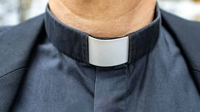 Generációs nézetkülönbségek az USA papsága körében