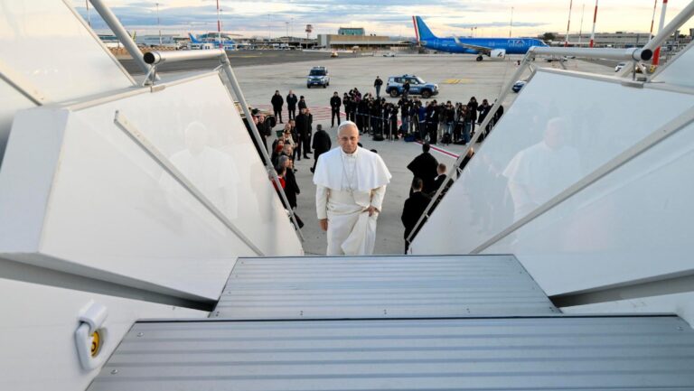 Leó pápa úton Nicea, az első ökumenikus zsinat egykori helyszíne felé 9 Leó pápa úton Nicea, az első ökumenikus zsinat egykori helyszíne felé