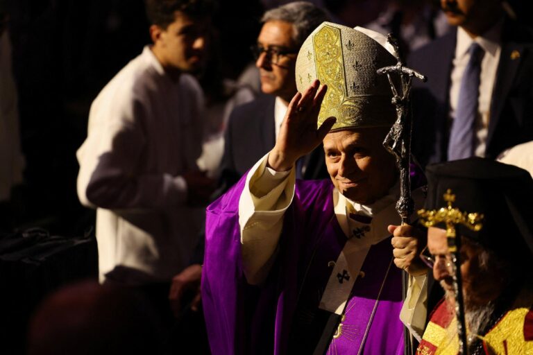 Leó papa homíliája: Építsük az egység kötelékeit Isten és ember, illetve a felekezetek közt!
