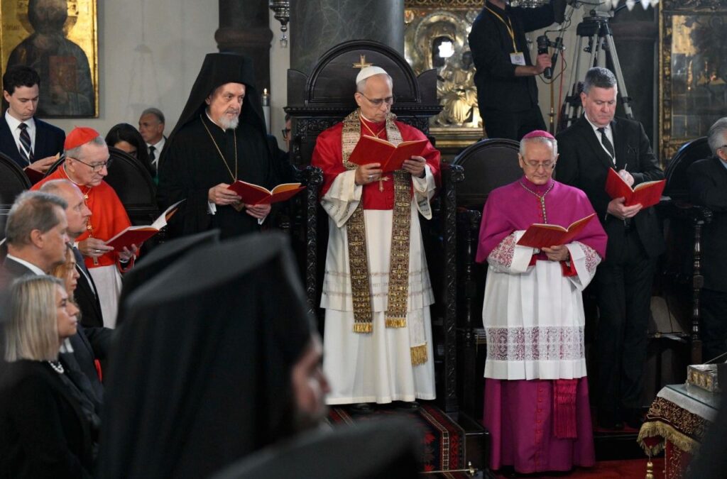 Szent liturgia a Szent György patriarchális templomban: béke, teremtésvédelem, új technológiák – a katolikusok és ortodoxok közös kihívásai 2 591688999 1445567460910691 3315939389412203115 n
