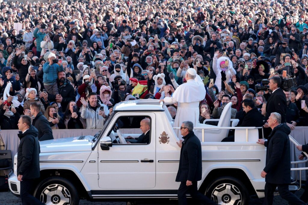Leó pápa katekézise: Krisztus húsvétja a végső válasz a halálunk kérdésére 2 597930210 1454327973367973 488713776511326531 n