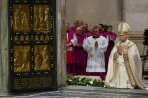 Leó pápa homíliája a Szent kapu bezárásakor: Legyünk Máriával a Hajnal nemzedéke!