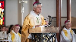 Mise Sionban a svájci tűzvész áldozataiért 4 Mise Sionban a svájci tűzvész áldozataiért