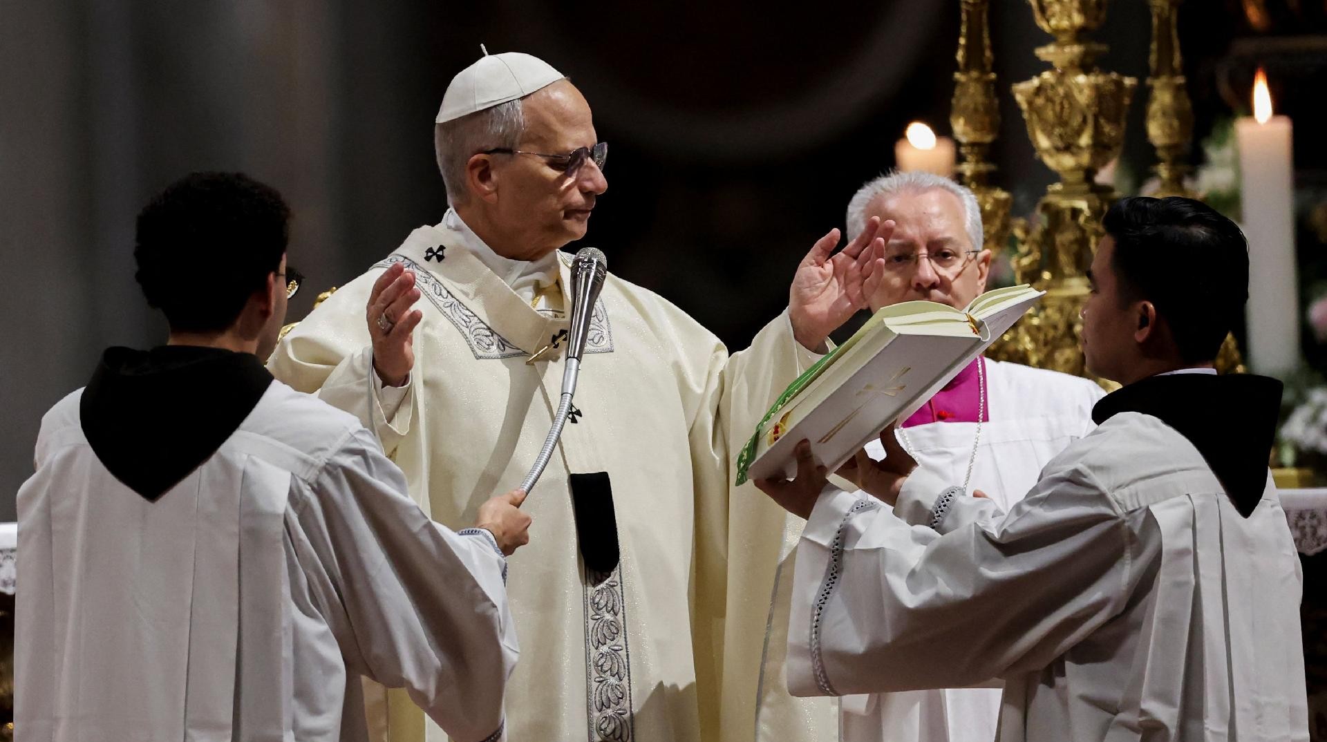 Leó pápa homíliája Urunk bemutatása ünnepén: Legyetek az Úr jelenlétének prófétai jelei! 1 625361459 1500753115392125 6067891330532554796 c