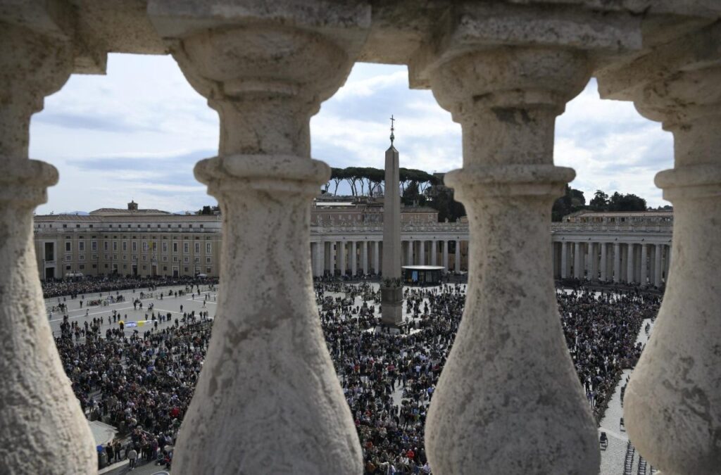 A Krisztussal való kapcsolatunk nyitja meg szemünket az igazságra – Leó pápa Úrangyala imája 2 653698145 1537037375097032 3088003774614021264 n