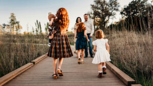 Áldás a sokgyermekes család – érvek a nagycsaládok mellett egy gyermekekben szegény korban