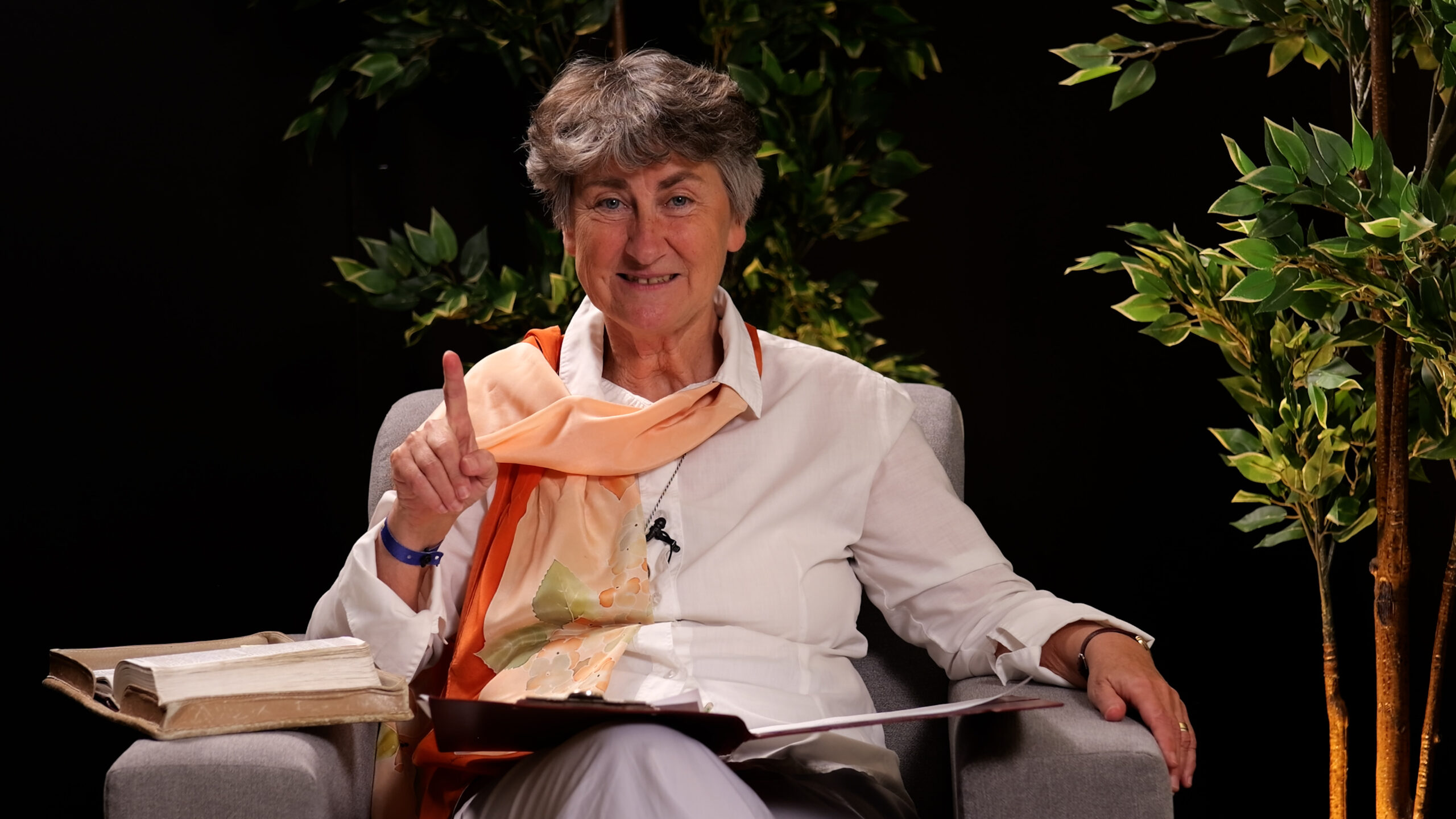 Lelkesito S1E15.00 00 20 07.Still018 scaled