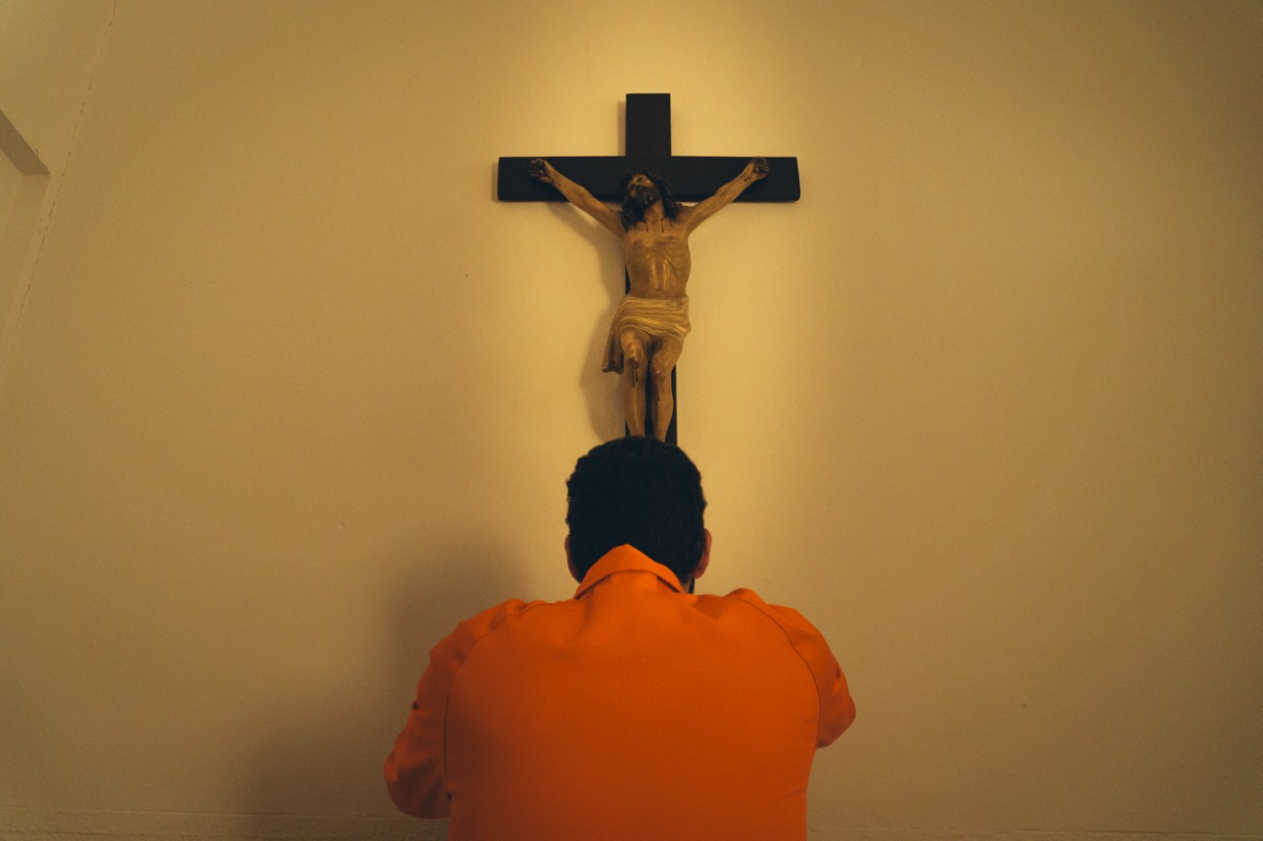 bun es imadsag Egyedi