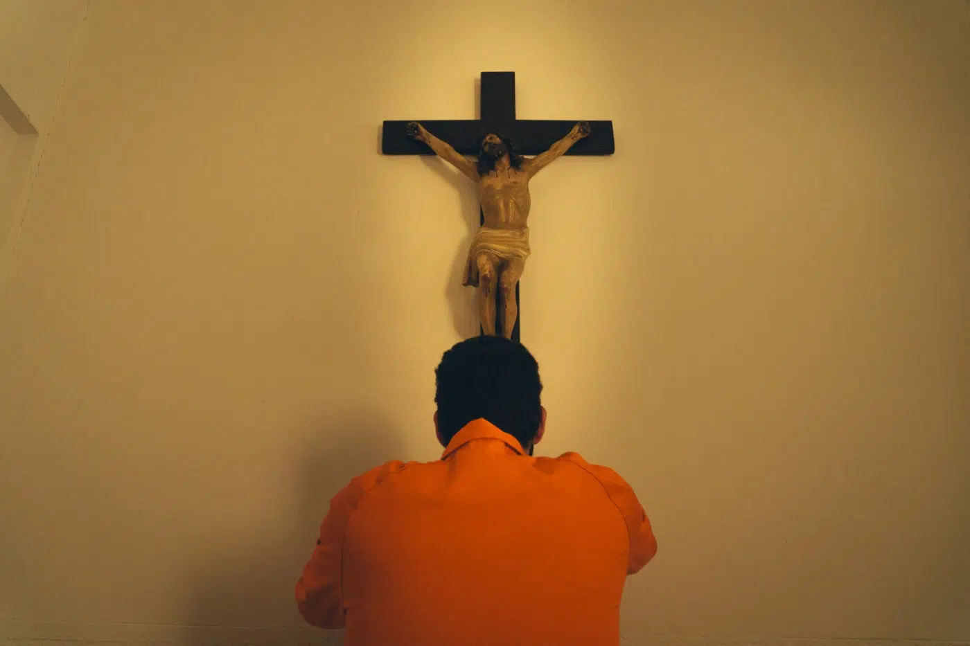 bun es imadsag Egyedi