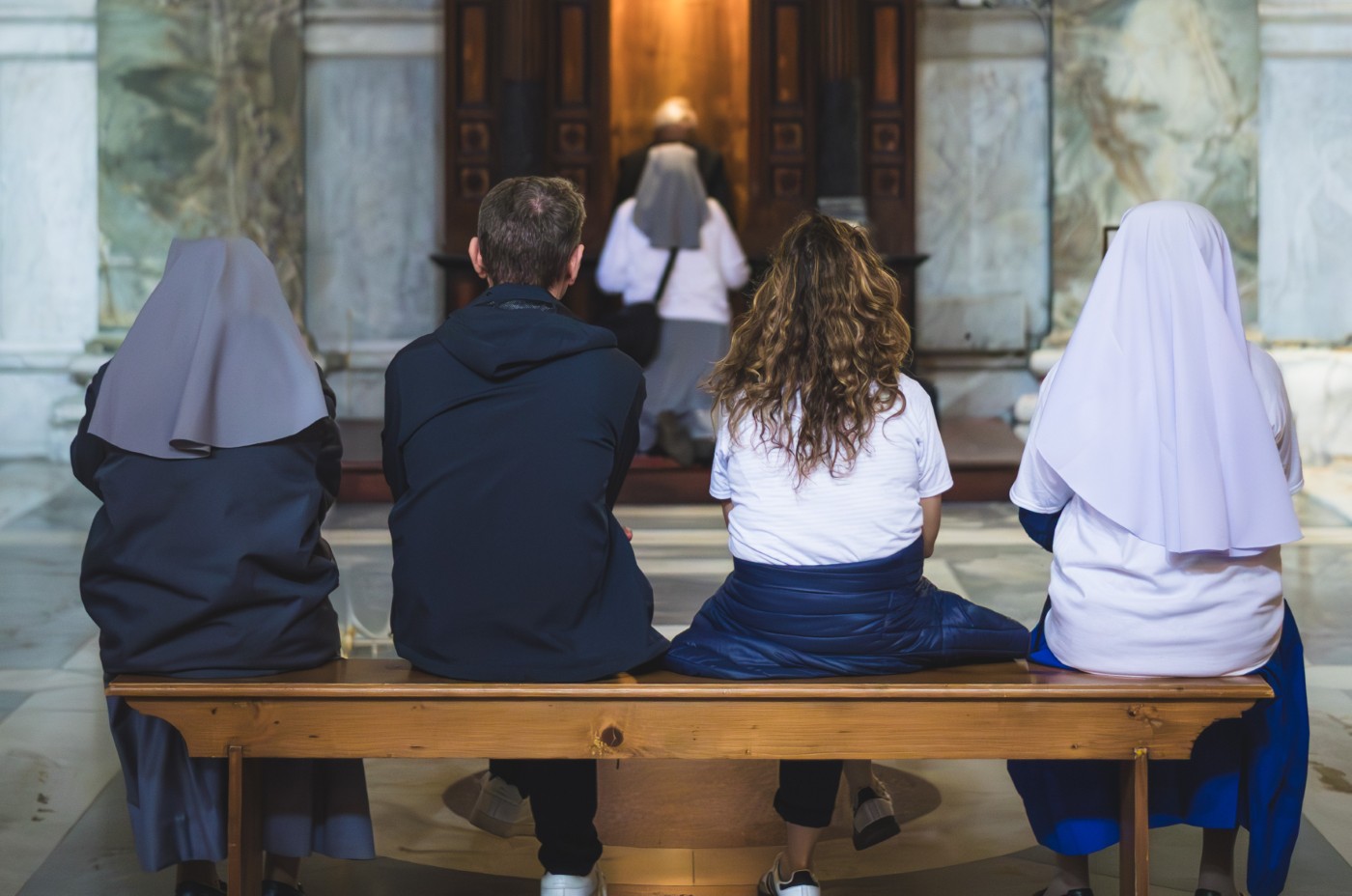 eleses bun gyonas Egyedi