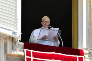 Kérjük a Szentlelket, hogy nyissa ki a még bezárt ajtókat! – Leó pápa Regina Coeli imája 7 Kérjük a Szentlelket, hogy nyissa ki a még bezárt ajtókat! – Leó pápa Regina Coeli imája