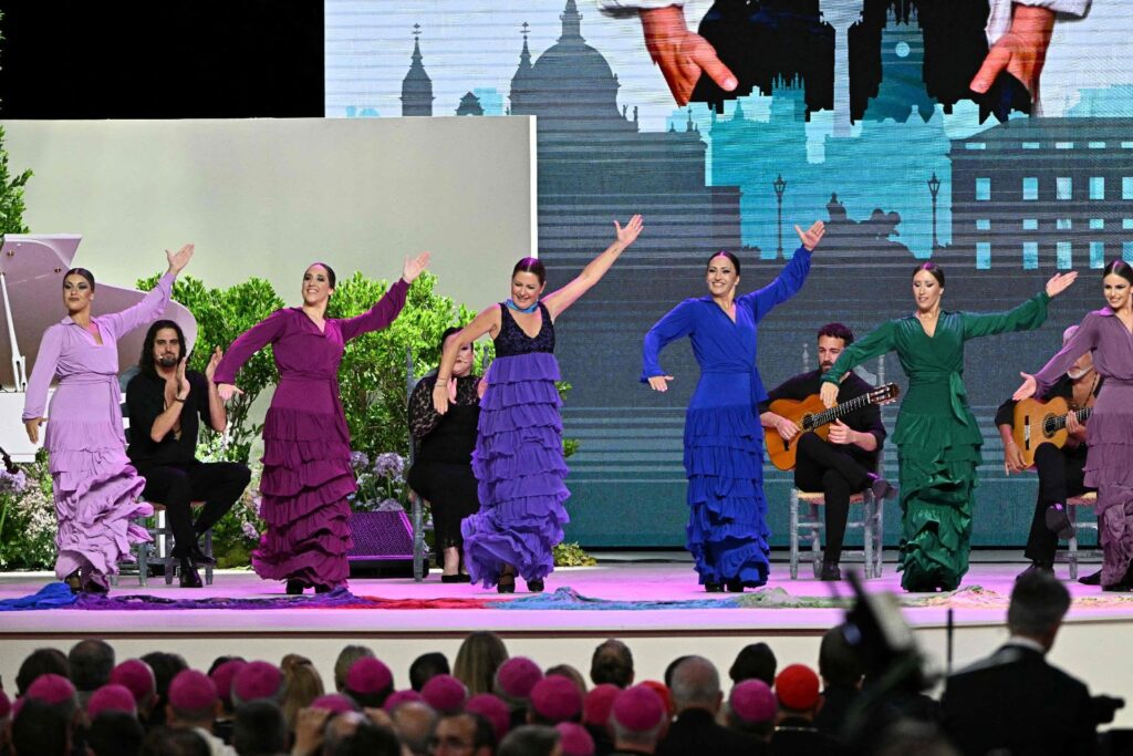 Leó pápa: Kapcsolatépítés a kultúra, a művészet, a gazdaság és a sport világával – lélekkel! 3 719715873 1615443640589738 2255068500702585050 n
