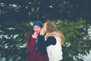 „Ha a pletyka víz lenne, belefulladnánk”