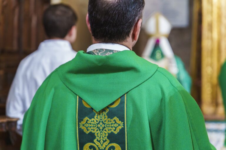 Miért nem vagyok piuszos? – Személyes papi számvetés a hagyományról és az Egyház egységéről 11 liturgia egyseg papa FSSPX Egyedi