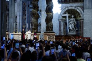 Leó pápa katekézise a liturgikus évről: Központjában a heti és az évi Húsvét megünneplése áll 1 Leó pápa katekézise a liturgikus évről: Központjában a heti és az évi Húsvét megünneplése áll