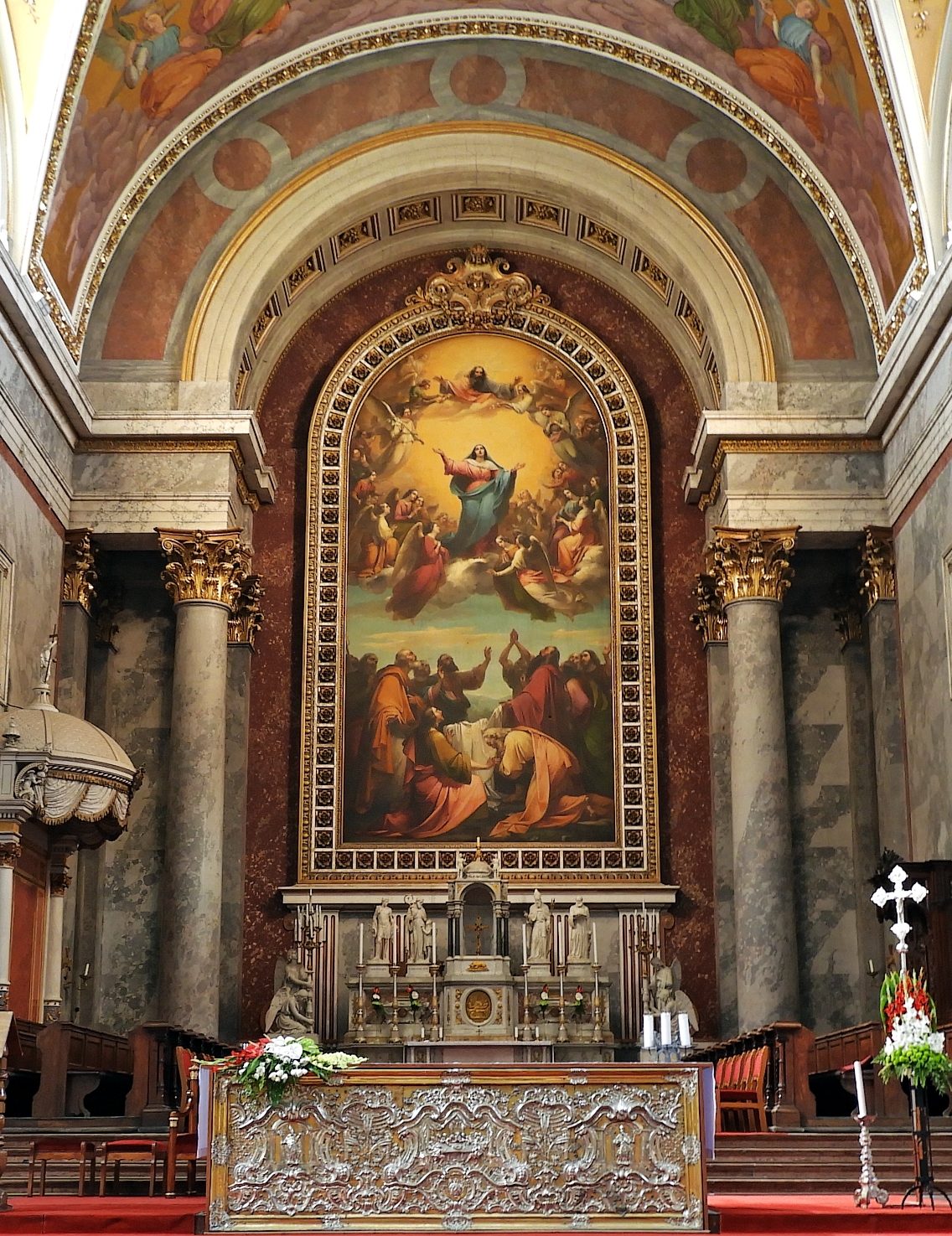 Miért nagy ünnep augusztus 15-e, Szűz Mária mennybevétele a katolikusok számára? 1 Esztergomi bazilika Maria mennybevitele Michelangelo Grigoretti