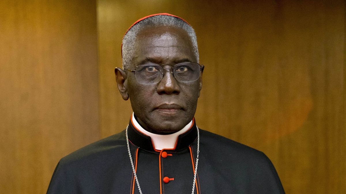 Sarah bíboros a Summorum Pontificumhoz való visszatérésre szólít fel 1 Robert Sarah 6