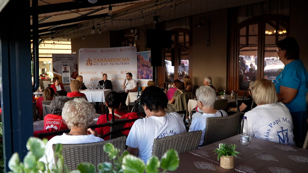 „A vágyam az, hogy Isten igéje minden emberhez jusson el” – Biblia egy év alatt közönségtalálkozó Kaposváron 7 2026.09.18 Kaposvar BIY kozonsegtalalkozo v 11